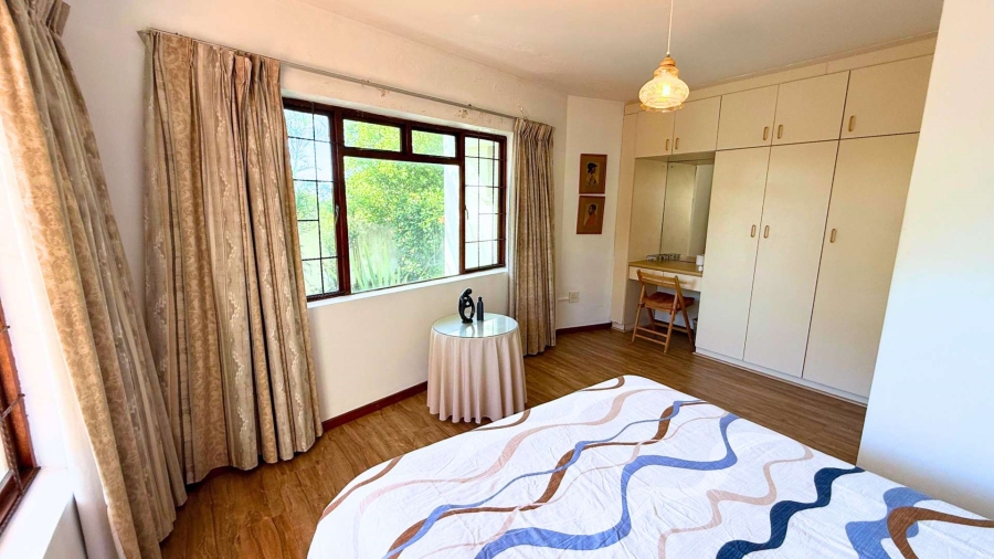 5 Bedroom Property for Sale in Kenton On Sea Eastern Cape